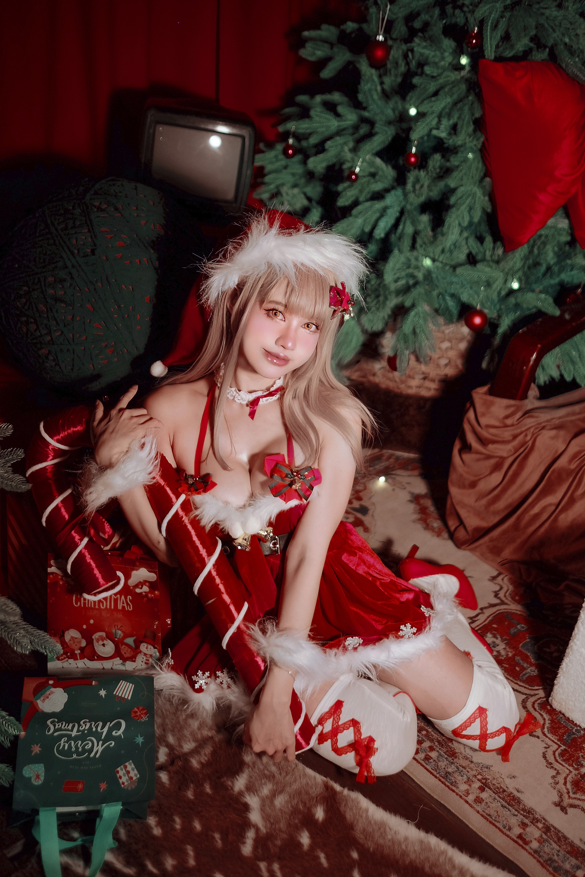 图片[1]-PingPing – NO.078 Emma Xmas NIKKE [17P]-XikXak